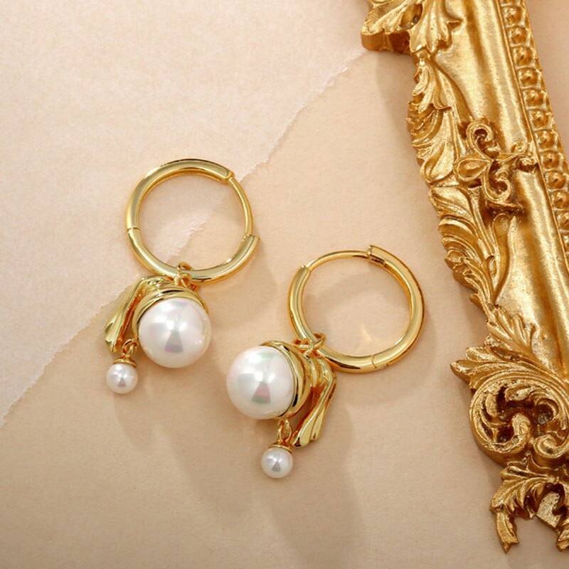 Pendientes vintage chica con una perla