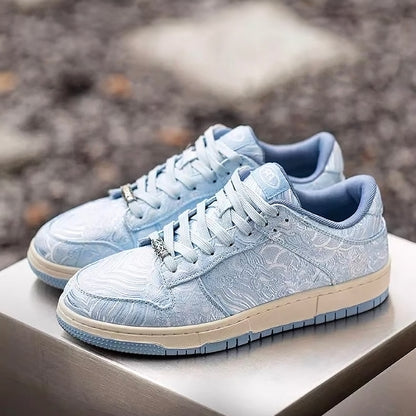 La gran ola de zapatillas inspiradas en Kanagawa 