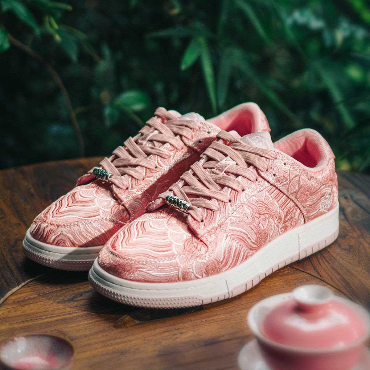 La gran ola de zapatillas inspiradas en Kanagawa 