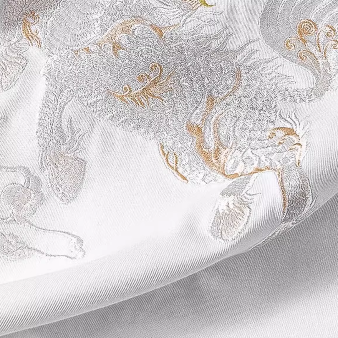 Qilin Embroidered T-shirt