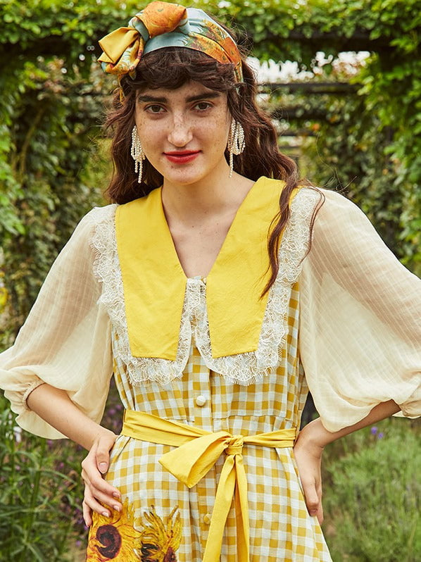 robe antique de tournesols